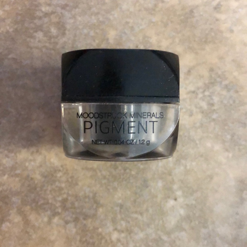 Younique Moodstruck Minerals Pigment Eyeshadow